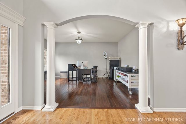 208 Amherst Court, Oswego, IL 60543