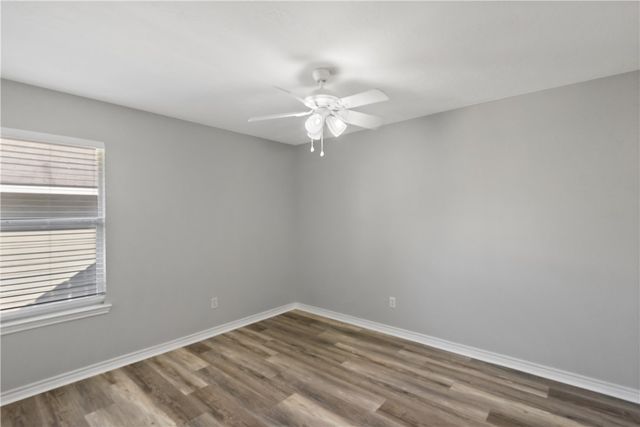 1002 Crested Point Drive, College Station, TX 77845