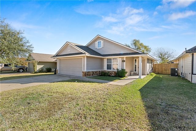 1002 Crested Point Drive, College Station, TX 77845