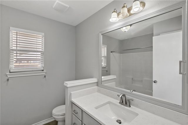 1002 Crested Point Drive, College Station, TX 77845