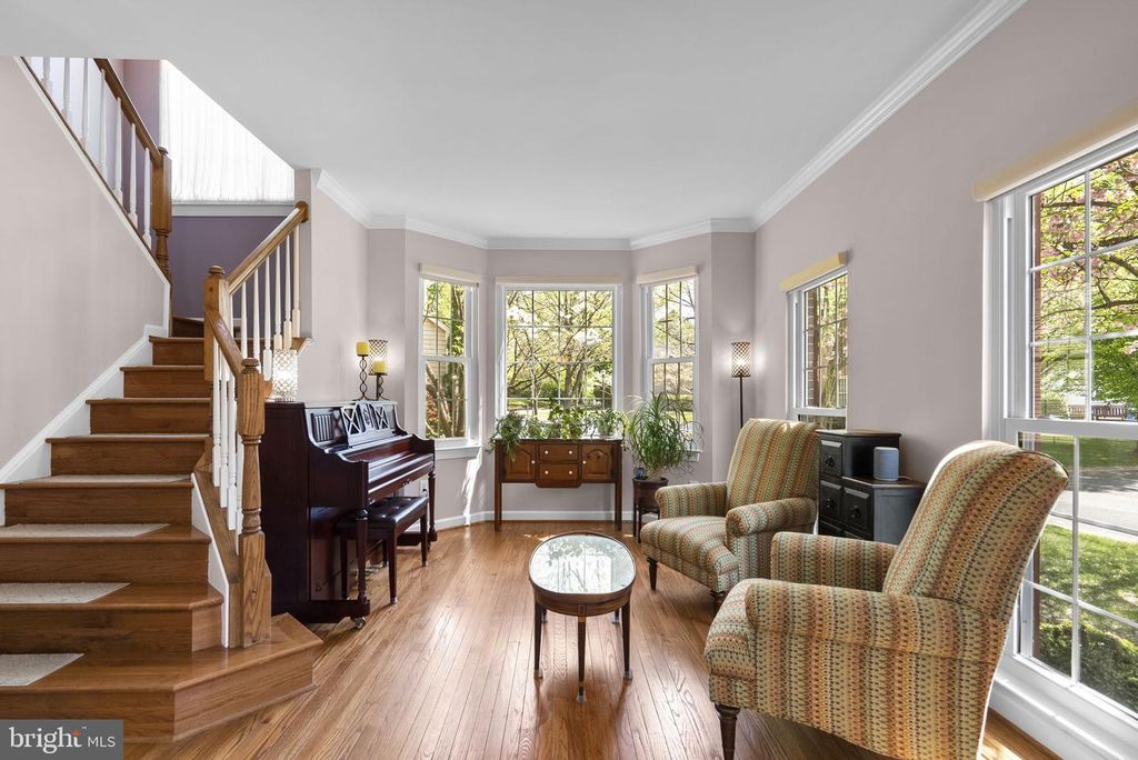 Image 20 of property listing at 7805 HERITAGE FARM DR, Gaithersburg, MD 20886