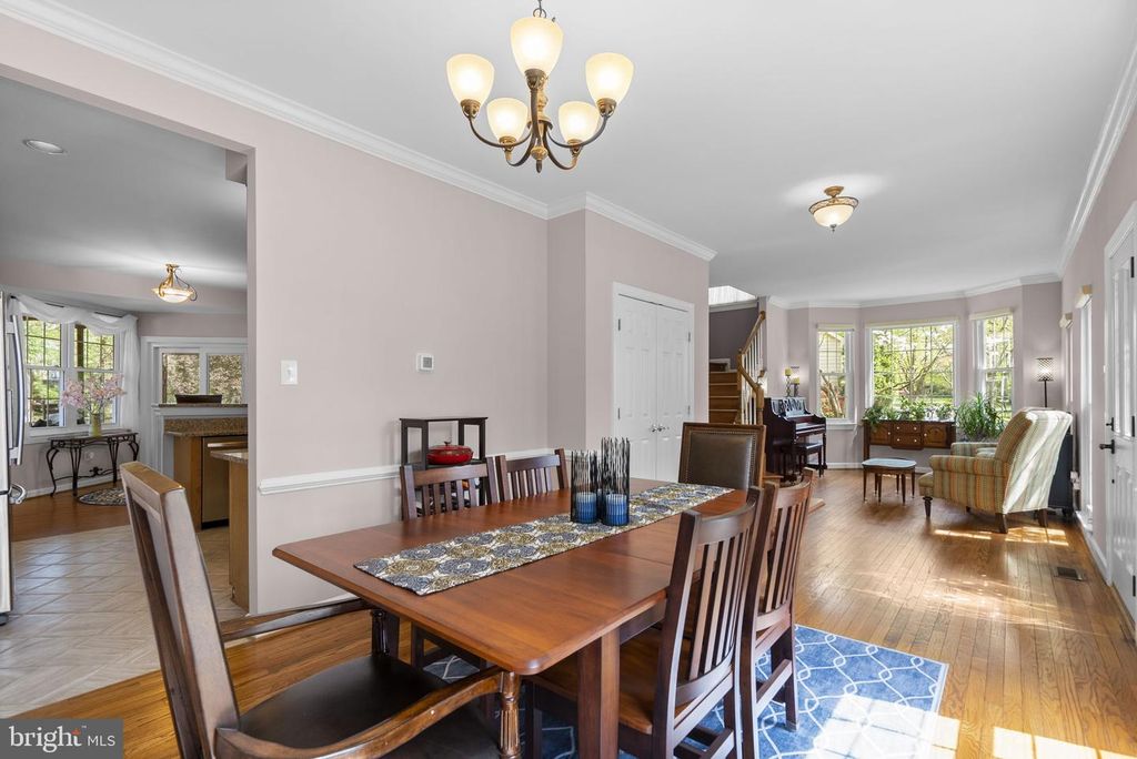 Image 26 of property listing at 7805 HERITAGE FARM DR, Gaithersburg, MD 20886