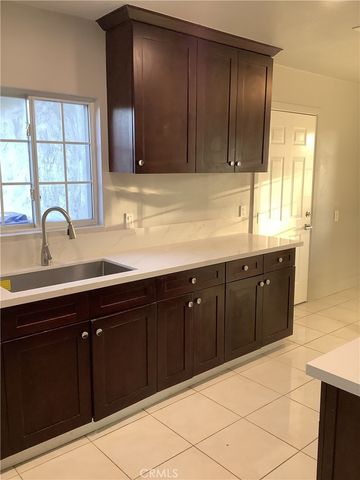 1113 S. Virlee Street, Santa Ana, CA 92704