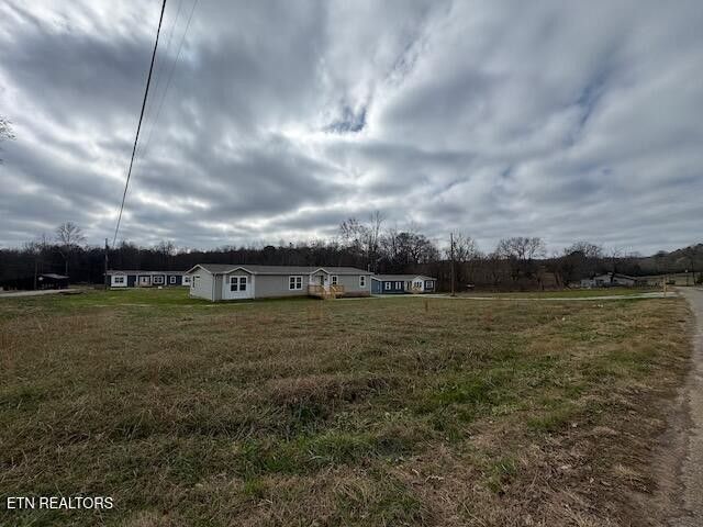 124 Underwood Rd, Sweetwater, TN 37874