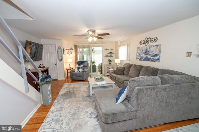 2813 SHELLEY RD, Philadelphia, PA 19152