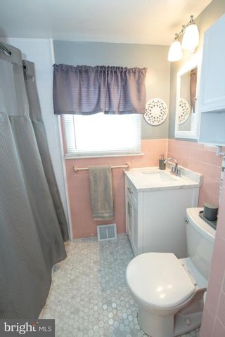 2813 SHELLEY RD, Philadelphia, PA 19152