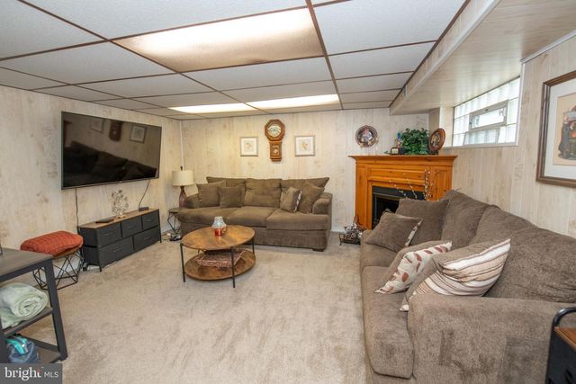 2813 SHELLEY RD, Philadelphia, PA 19152