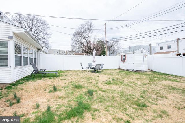 2813 SHELLEY RD, Philadelphia, PA 19152