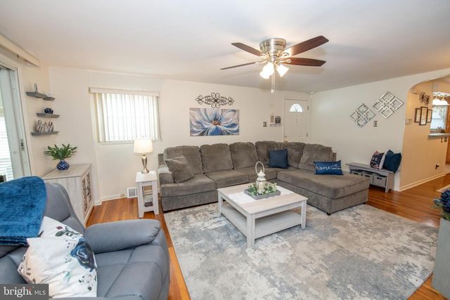 2813 SHELLEY RD, Philadelphia, PA 19152