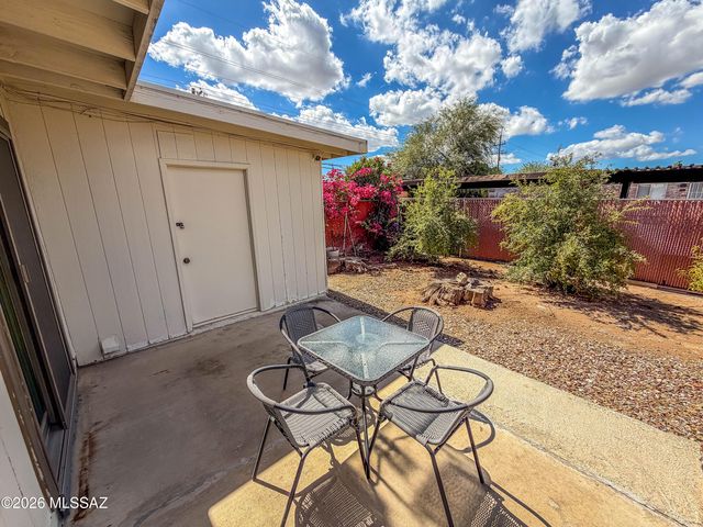 5343 E Glenn Street, Tucson, AZ 85712