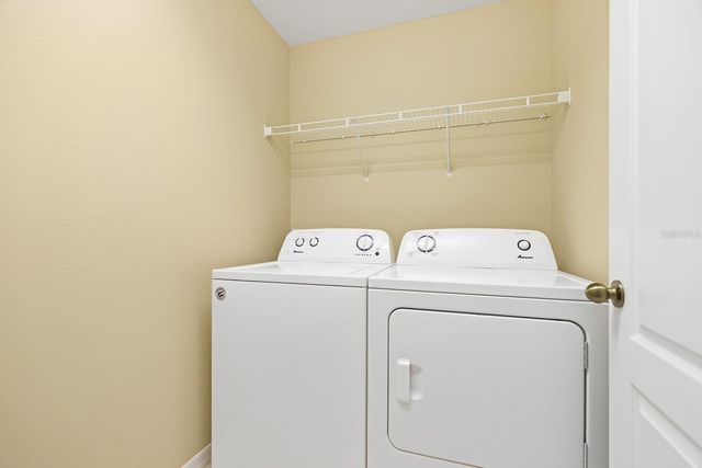 16436 KINGLETRIDGE AVENUE, Lithia, FL 33547