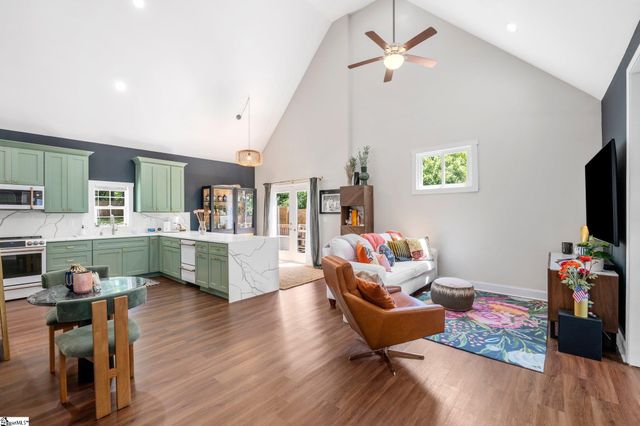 3 Deering Street, Greenville, SC 29605