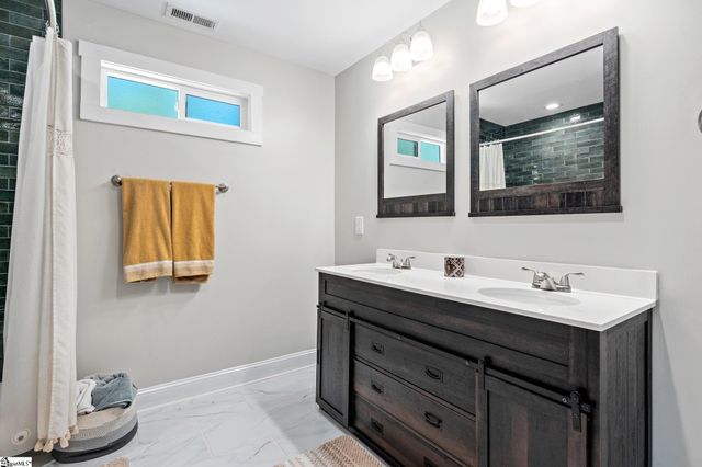 3 Deering Street, Greenville, SC 29605