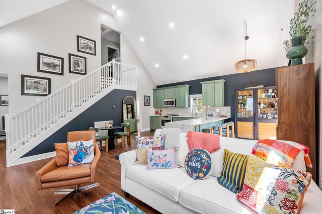 3 Deering Street, Greenville, SC 29605