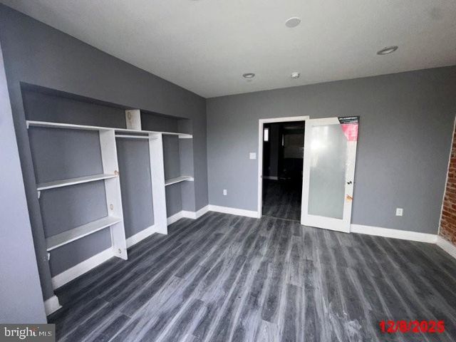 2420 N 33RD ST, Philadelphia, PA 19132