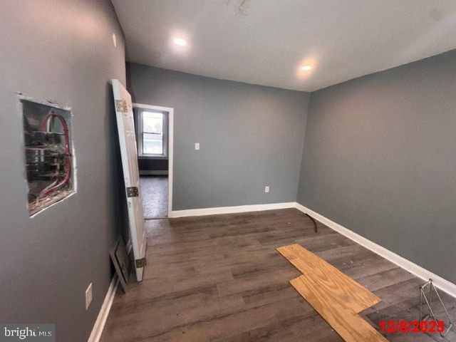 2420 N 33RD ST, Philadelphia, PA 19132