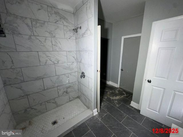 2420 N 33RD ST, Philadelphia, PA 19132