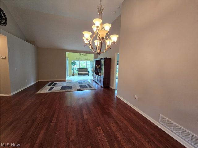 5345 Lake Forest Reserve Lane, Brunswick Hills, OH 44212