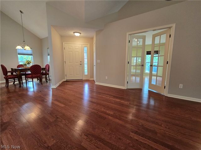 5345 Lake Forest Reserve Lane, Brunswick Hills, OH 44212
