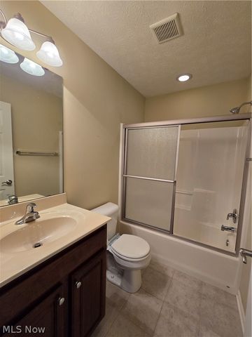 5345 Lake Forest Reserve Lane, Brunswick Hills, OH 44212
