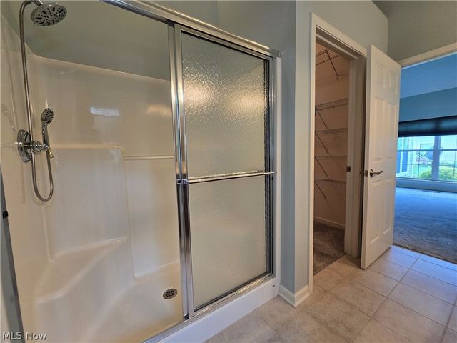 5345 Lake Forest Reserve Lane, Brunswick Hills, OH 44212