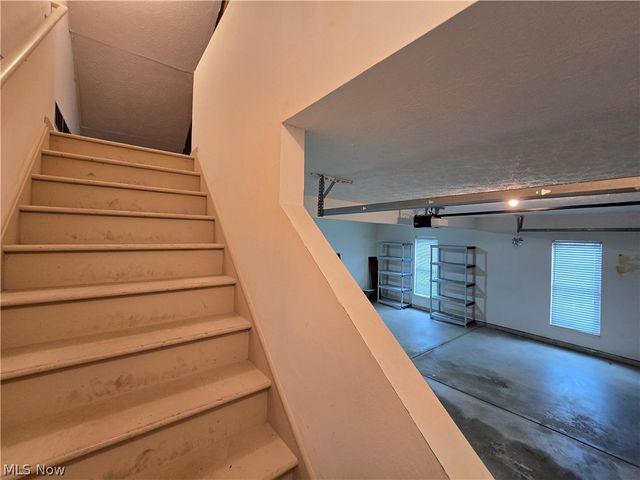 5345 Lake Forest Reserve Lane, Brunswick Hills, OH 44212