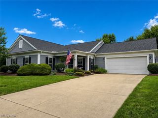 5345 Lake Forest Reserve Lane, Brunswick Hills, OH 44212