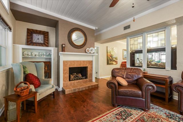 3009 Livingston Road, Tallahassee, FL 32303