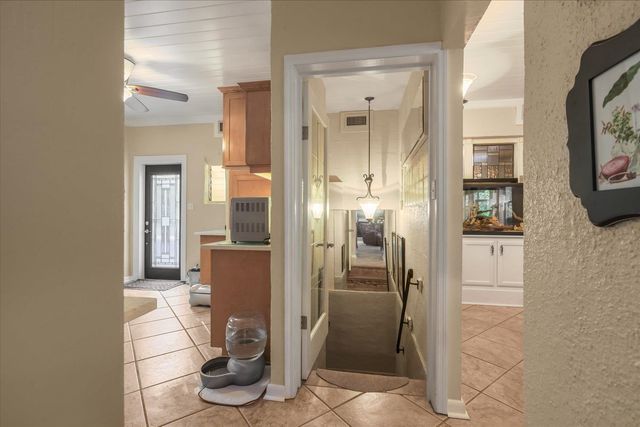 3009 Livingston Road, Tallahassee, FL 32303