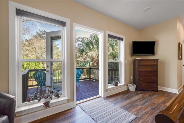 3009 Livingston Road, Tallahassee, FL 32303