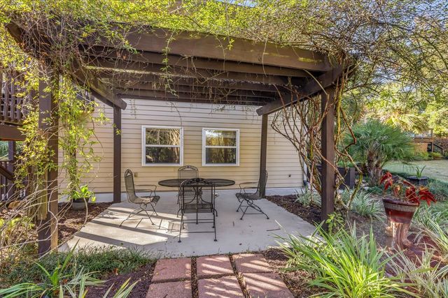 3009 Livingston Road, Tallahassee, FL 32303