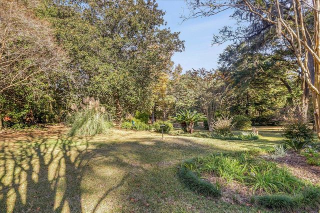 3009 Livingston Road, Tallahassee, FL 32303