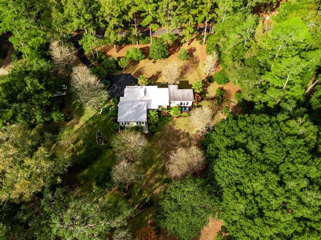 3009 Livingston Road, Tallahassee, FL 32303