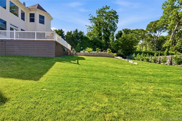 47 Grassland Circle, Mount Sinai, NY 11766