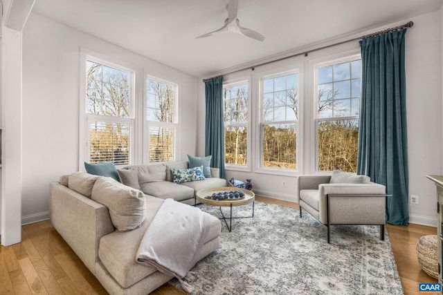 2744 LOCKERBIE LN, Keswick, VA 22947