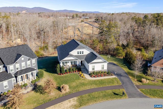 2744 LOCKERBIE LN, Keswick, VA 22947