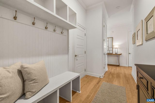 2744 LOCKERBIE LN, Keswick, VA 22947