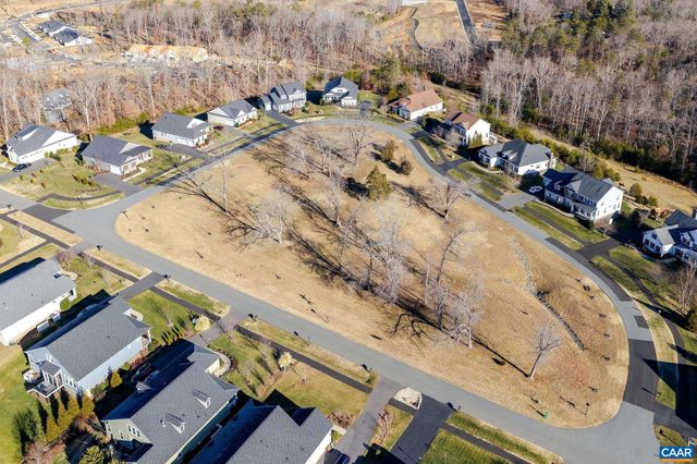 2744 LOCKERBIE LN, Keswick, VA 22947