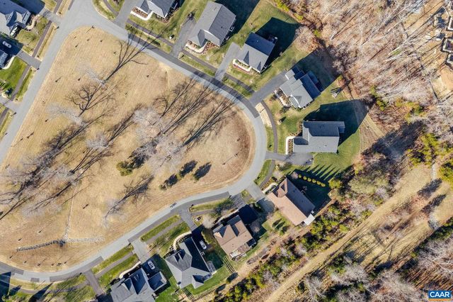 2744 LOCKERBIE LN, Keswick, VA 22947