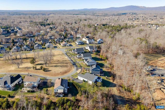 2744 LOCKERBIE LN, Keswick, VA 22947