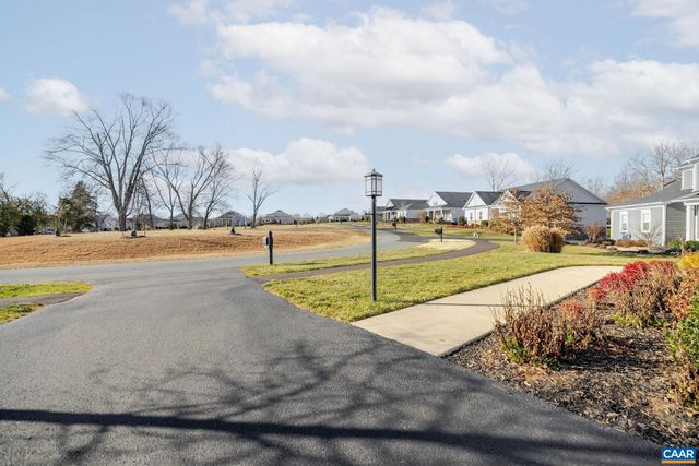 2744 LOCKERBIE LN, Keswick, VA 22947