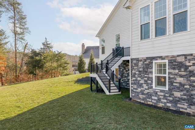 2744 LOCKERBIE LN, Keswick, VA 22947