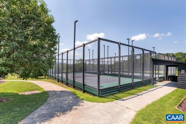 2744 LOCKERBIE LN, Keswick, VA 22947