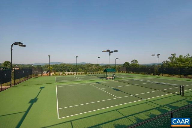 2744 LOCKERBIE LN, Keswick, VA 22947