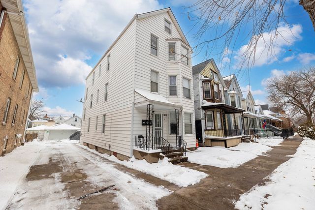 8632 S Escanaba Avenue, Chicago, IL 60617