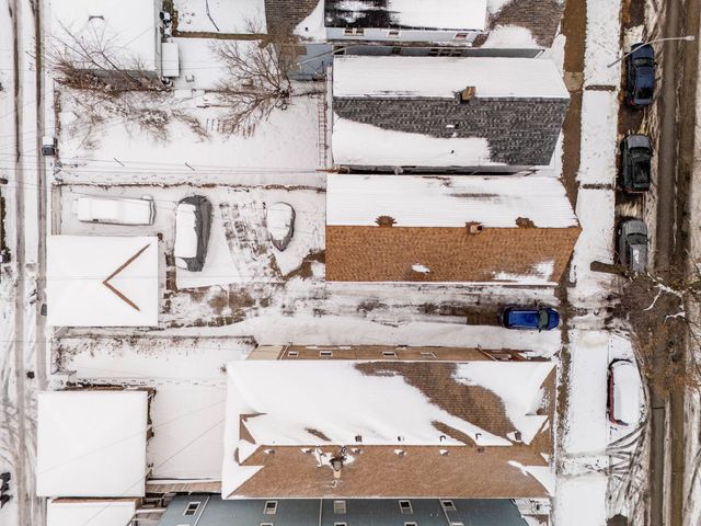 8632 S Escanaba Avenue, Chicago, IL 60617