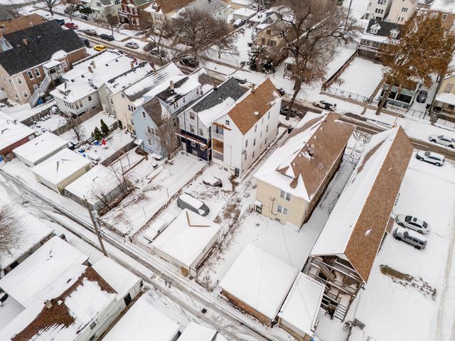 8632 S Escanaba Avenue, Chicago, IL 60617