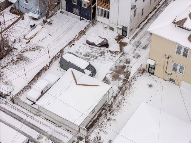 8632 S Escanaba Avenue, Chicago, IL 60617