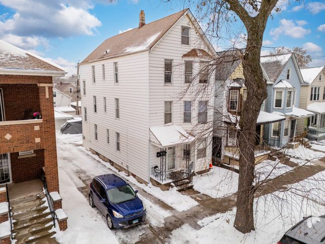 8632 S Escanaba Avenue, Chicago, IL 60617