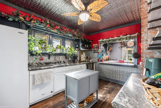 185 Moross Street, Mount Clemens, MI 48043